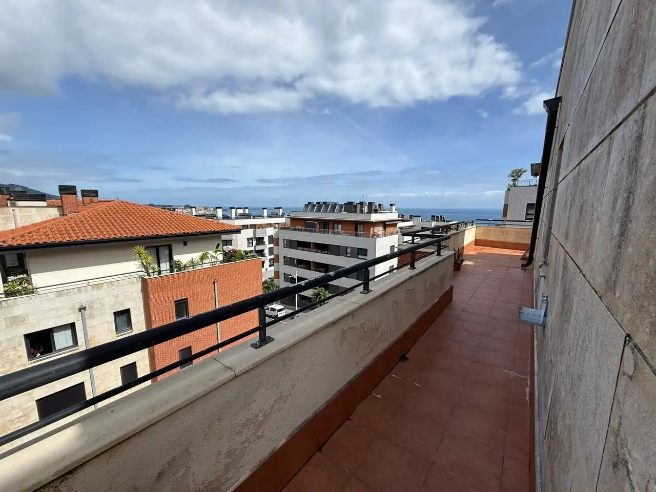 Terrassa de Pis en venda en Castro-Urdiales amb Calefacció, Parquet i Terrassa