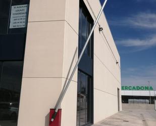 Exterior view of Premises to rent in Alagón  with Air Conditioner