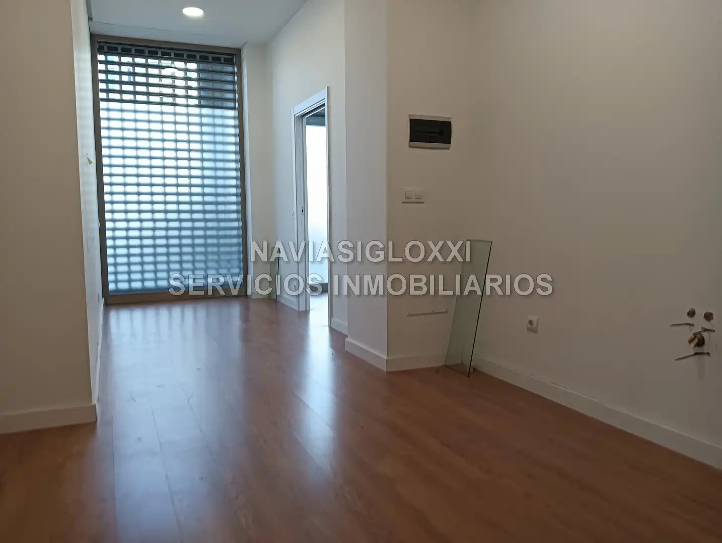 Living room of Commercial properties for rent in Vigo 