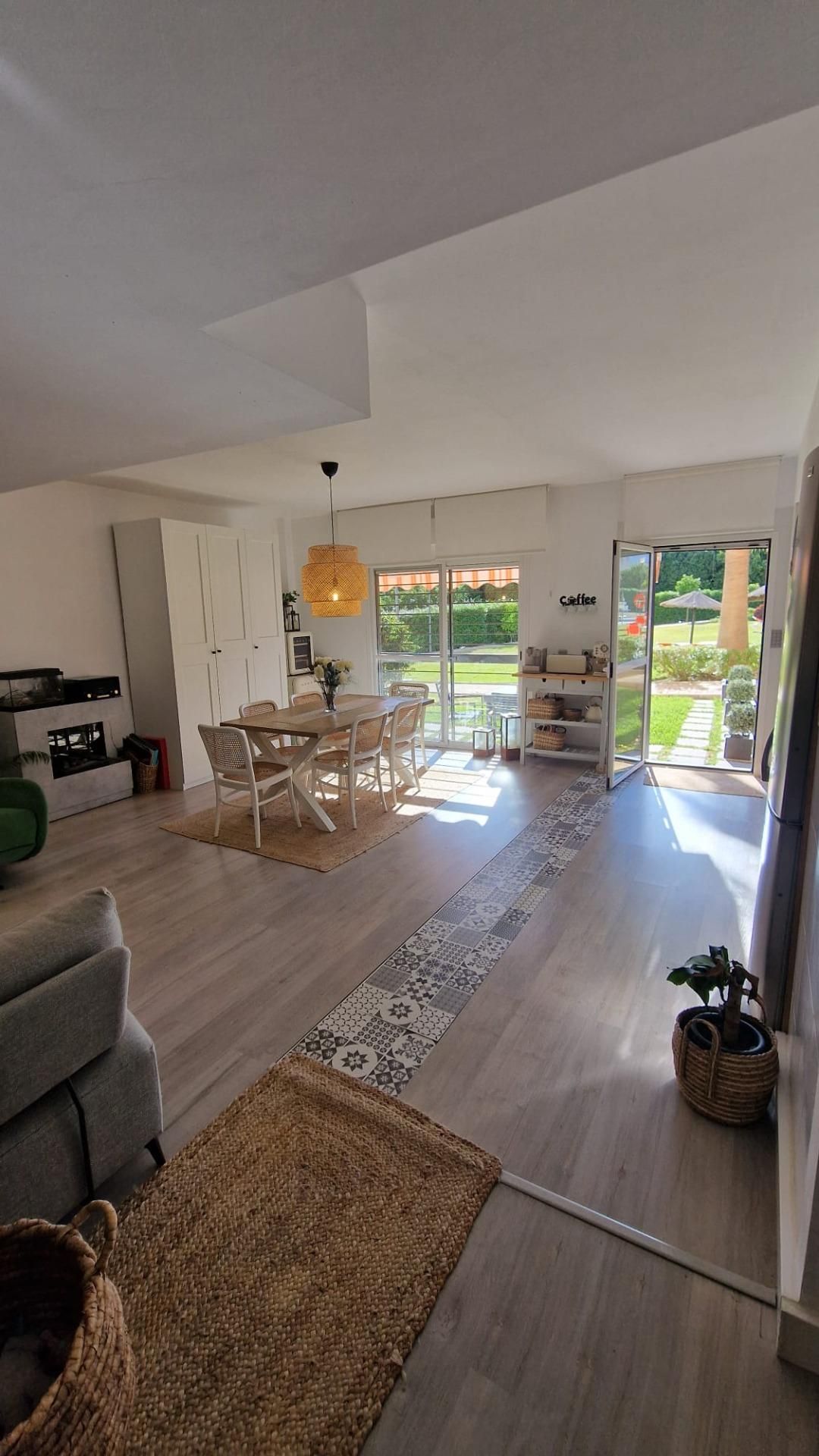 Comedor de Apartamento en venta en Estepona con Aire acondicionado y Jardín privado