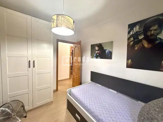 Bedroom of Flat for sale in Madrid  with Air Conditioner, Heating and Private garden