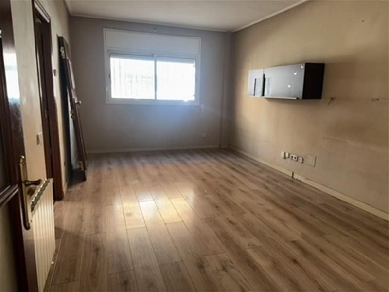 Bedroom of Planta baja for sale in Barberà del Vallès  with Air Conditioner and Parquet flooring
