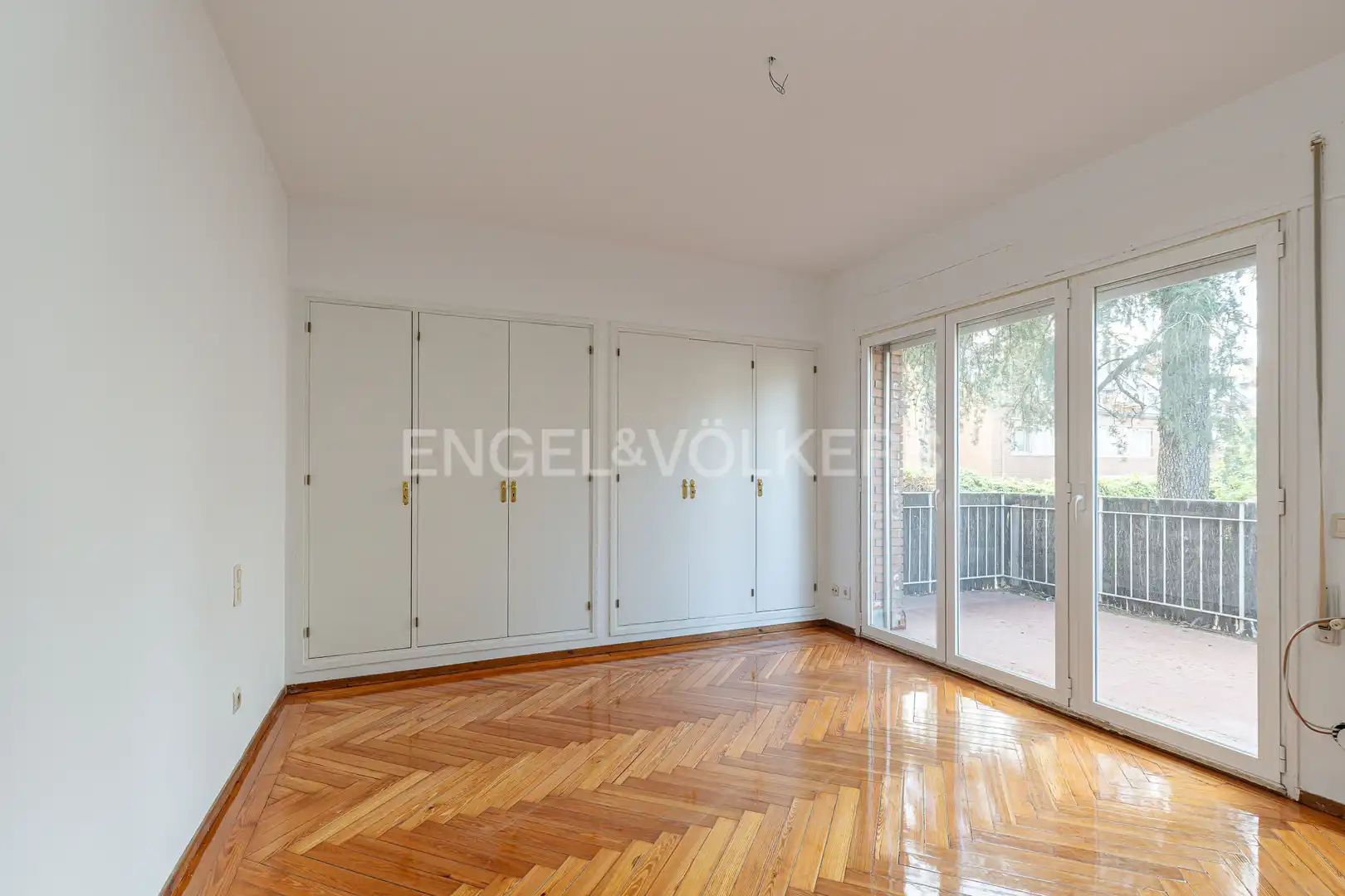 Bedroom of Houses for rent in Madrid  with Air Conditioner, Heating and Private garden
