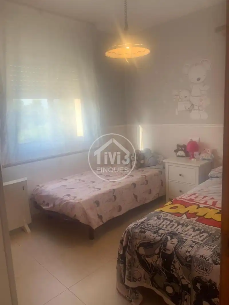 Habitación de Casa adosada en venta en Mont-roig del Camp con Aire acondicionado, Calefacción y Terraza