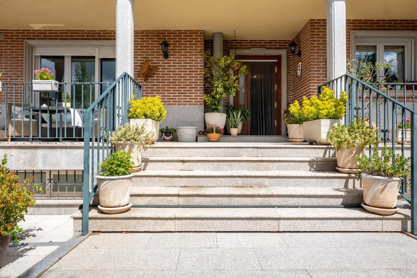 Vista exterior de Casa o xalet en venda en Ávila amb Calefacció, Jardí privat i Terrassa