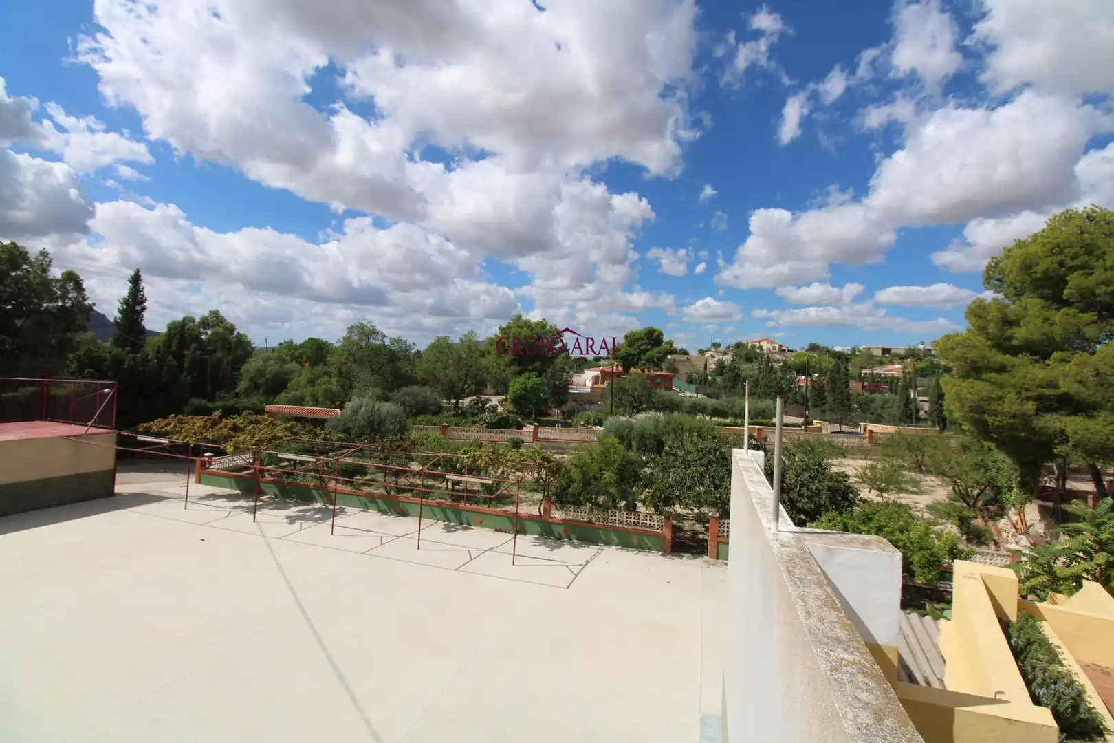 Terrassa de Casa o xalet en venda en Alicante / Alacant amb Aire condicionat, Calefacció i Jardí privat