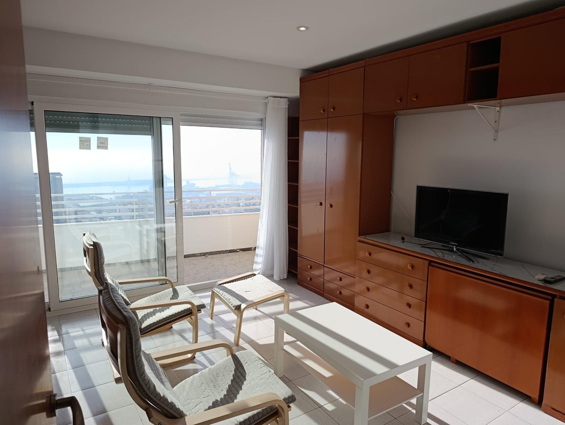 Living room of Study to rent in Alicante / Alacant  with Air Conditioner and Terrace
