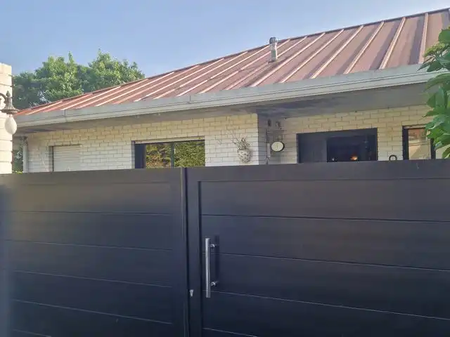 Chalet con piscina en venta en Calle Roble, imagen 29