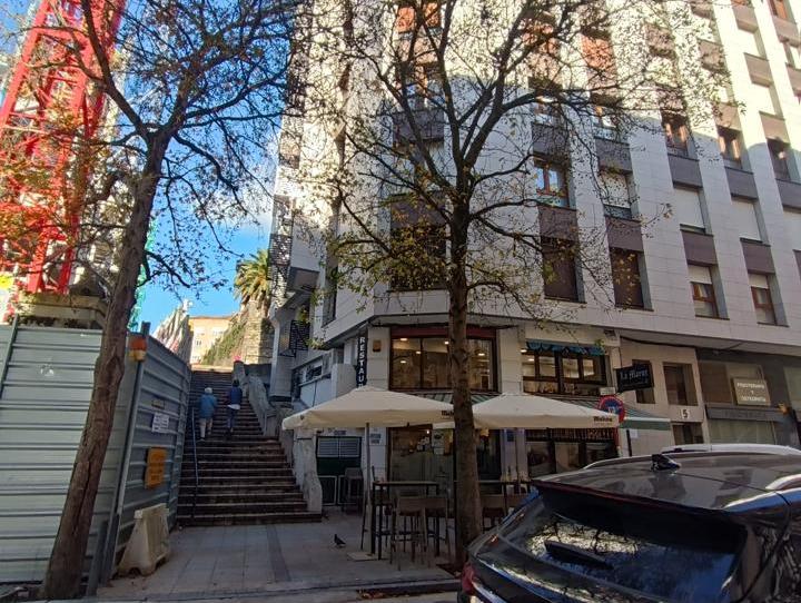 Foto 1 de Planta baja en venta en Juan de la Cosa, Puerto Chico, Cantabria