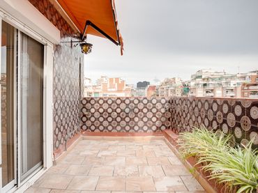 Àtic amb ascensor en venda a Avenida ISABEL LA CATOLICA D'