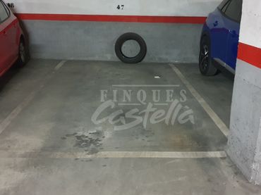 Parcheggio in vendita a Centre