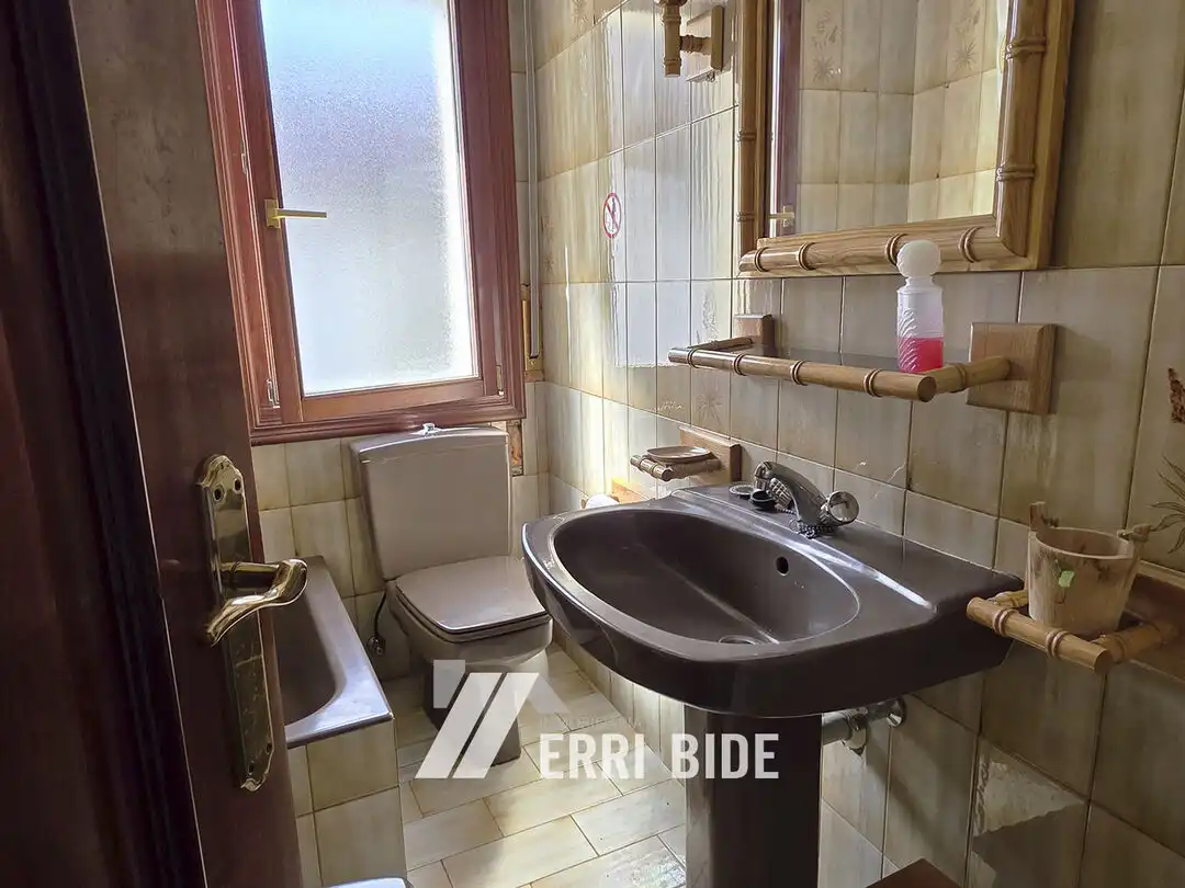 Baño de Piso en venta en Mungia con Trastero