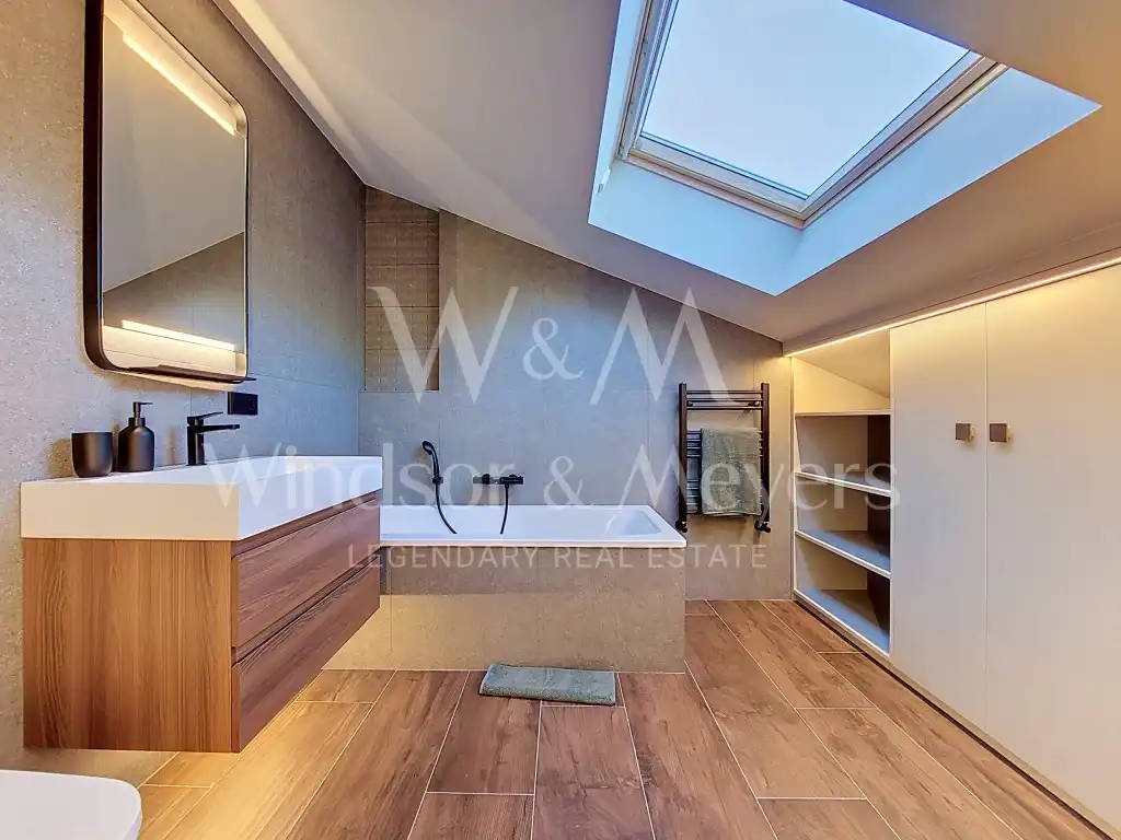 Badezimmer von Dachboden zur Miete in La Massana mit Heizung, Möbliert und Ofen