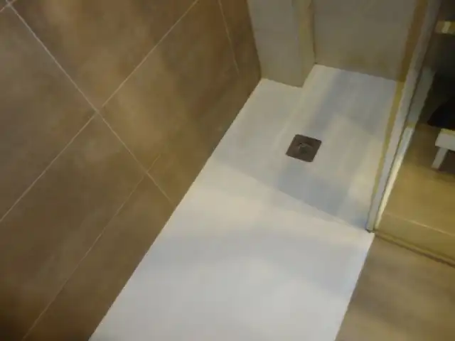 Baño de Dúplex de alquiler en Granada con Calefacción, Terraza y Amueblado