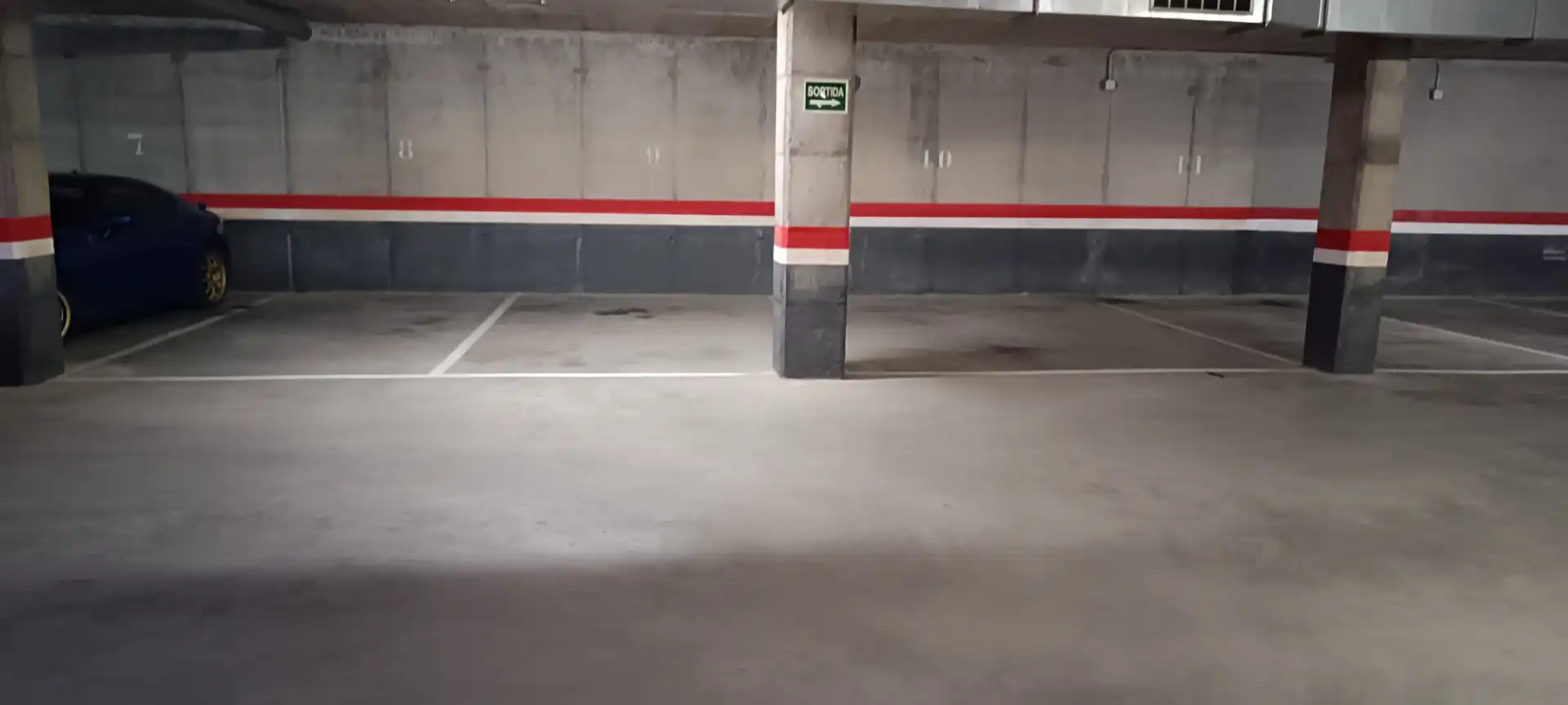 Parking de Garaje de alquiler en Vic con Alarma