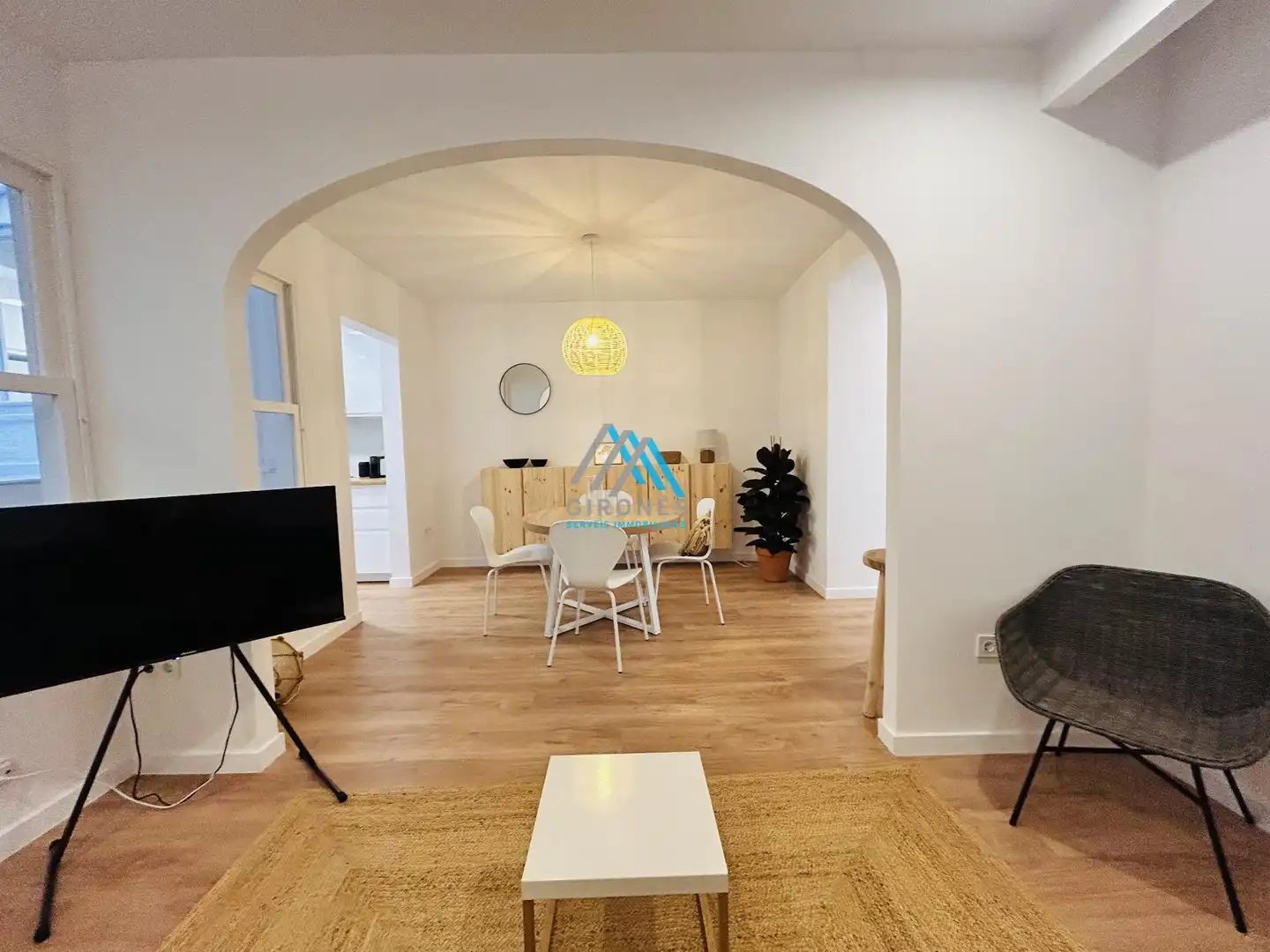 Menjador de Apartament de lloguer en Sant Feliu de Guíxols amb Parquet i Moblat