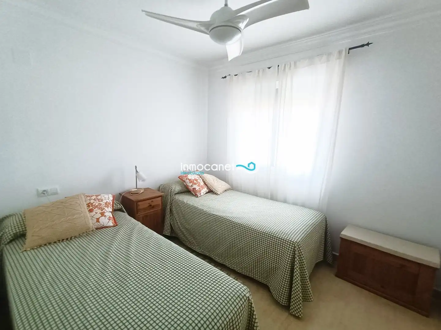 Habitación de Casa adosada en venta en Oliva con Aire acondicionado, Terraza y Piscina