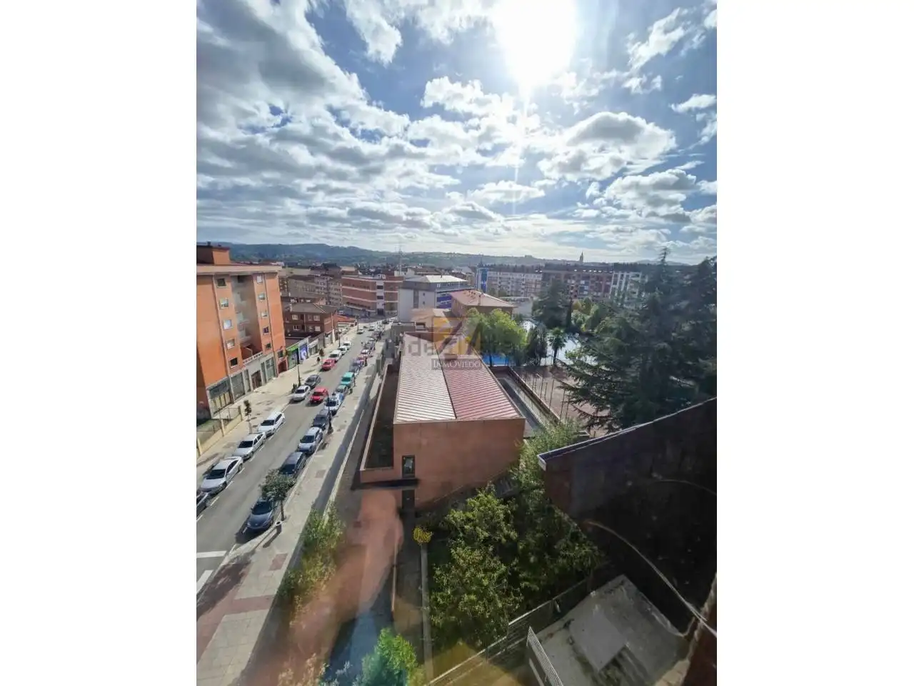 Vista exterior de Dúplex en venta en Oviedo  con Calefacción, Parquet y Terraza