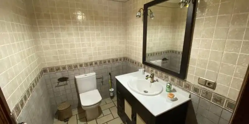 Baño de Casa o chalet en venta en Arriate con Aire acondicionado, Jardín privado y Terraza