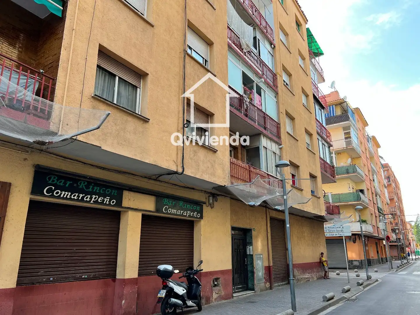 Vista exterior de Piso en venta en Canovelles