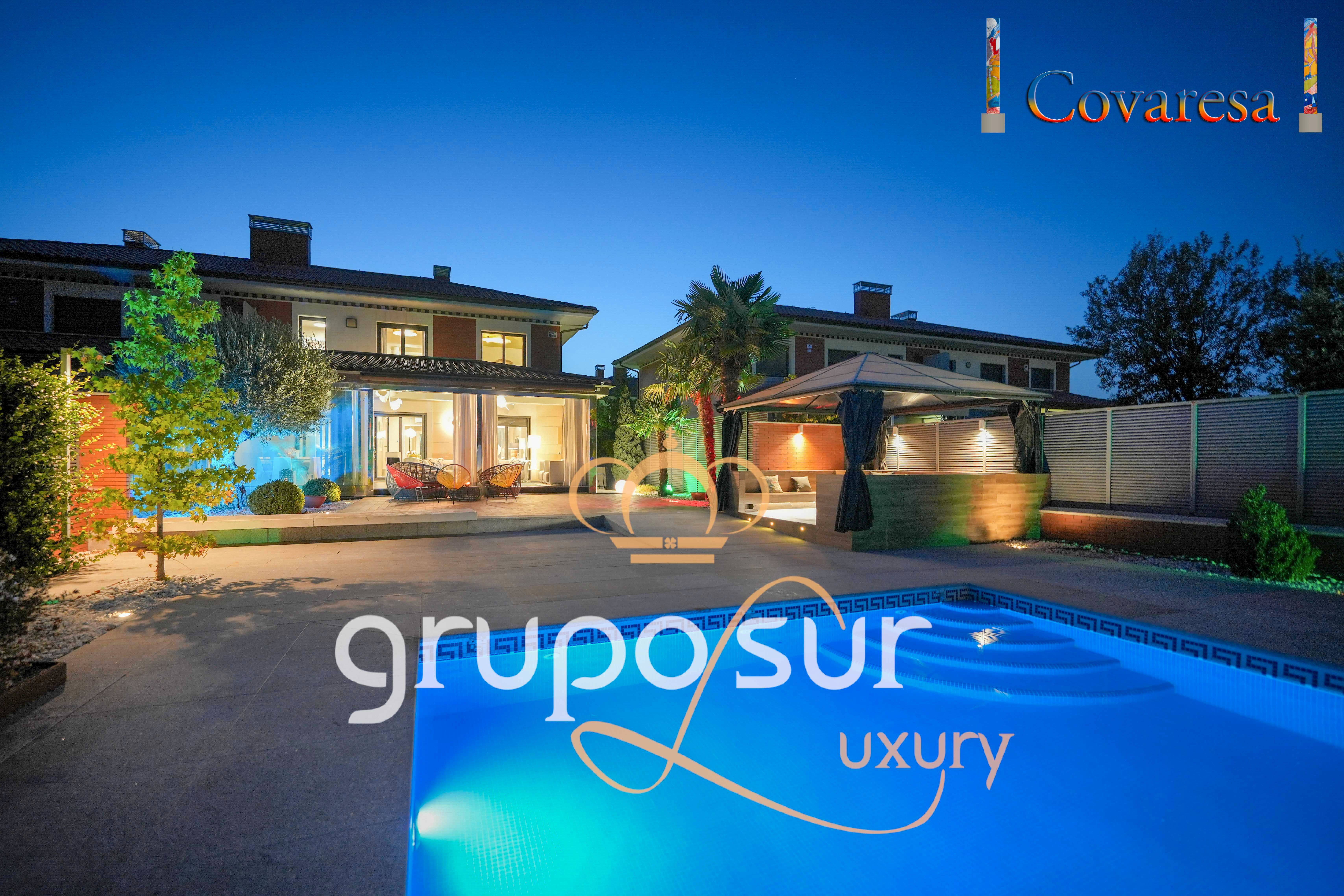Garden of Single-family semi-detached for sale in Valladolid Capital  with Air Conditioner, Heating and Private garden