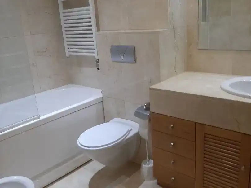 Bany de Pis de lloguer en Vigo 