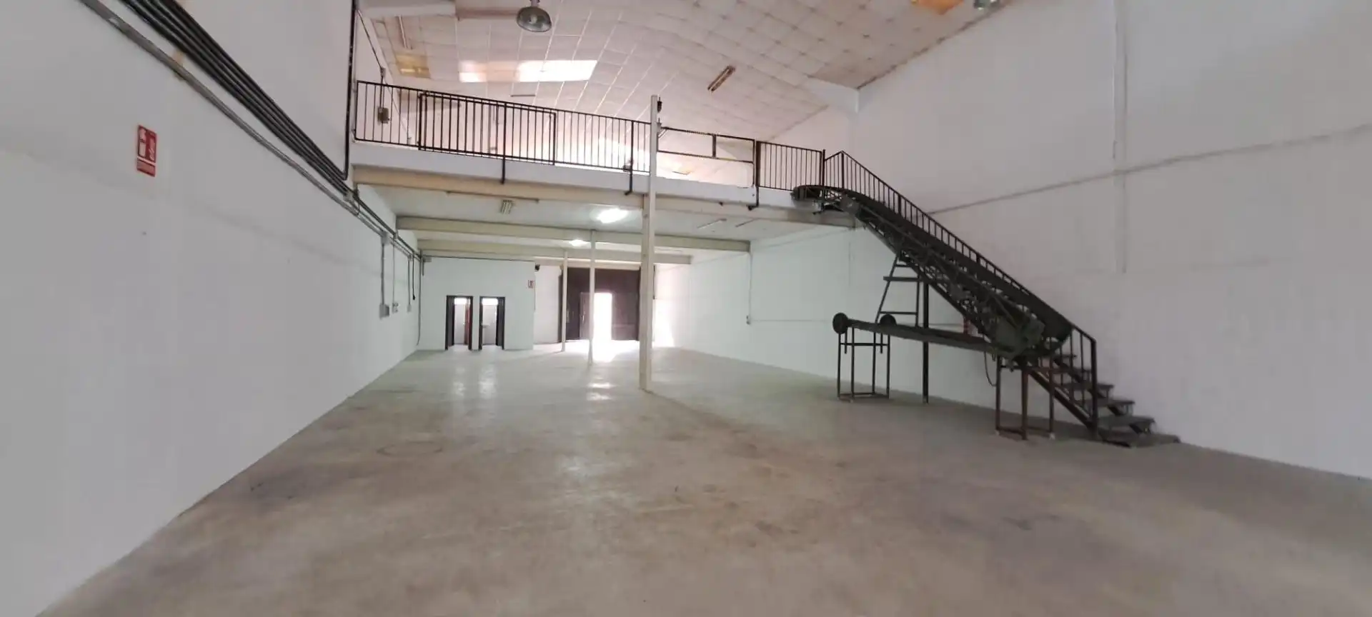 Nau industrial de lloguer a Elche ciudad