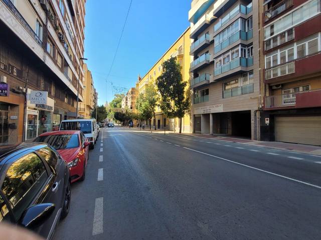 Local comercial en Alquiler en Calle Princesa, 10 en El Carmen