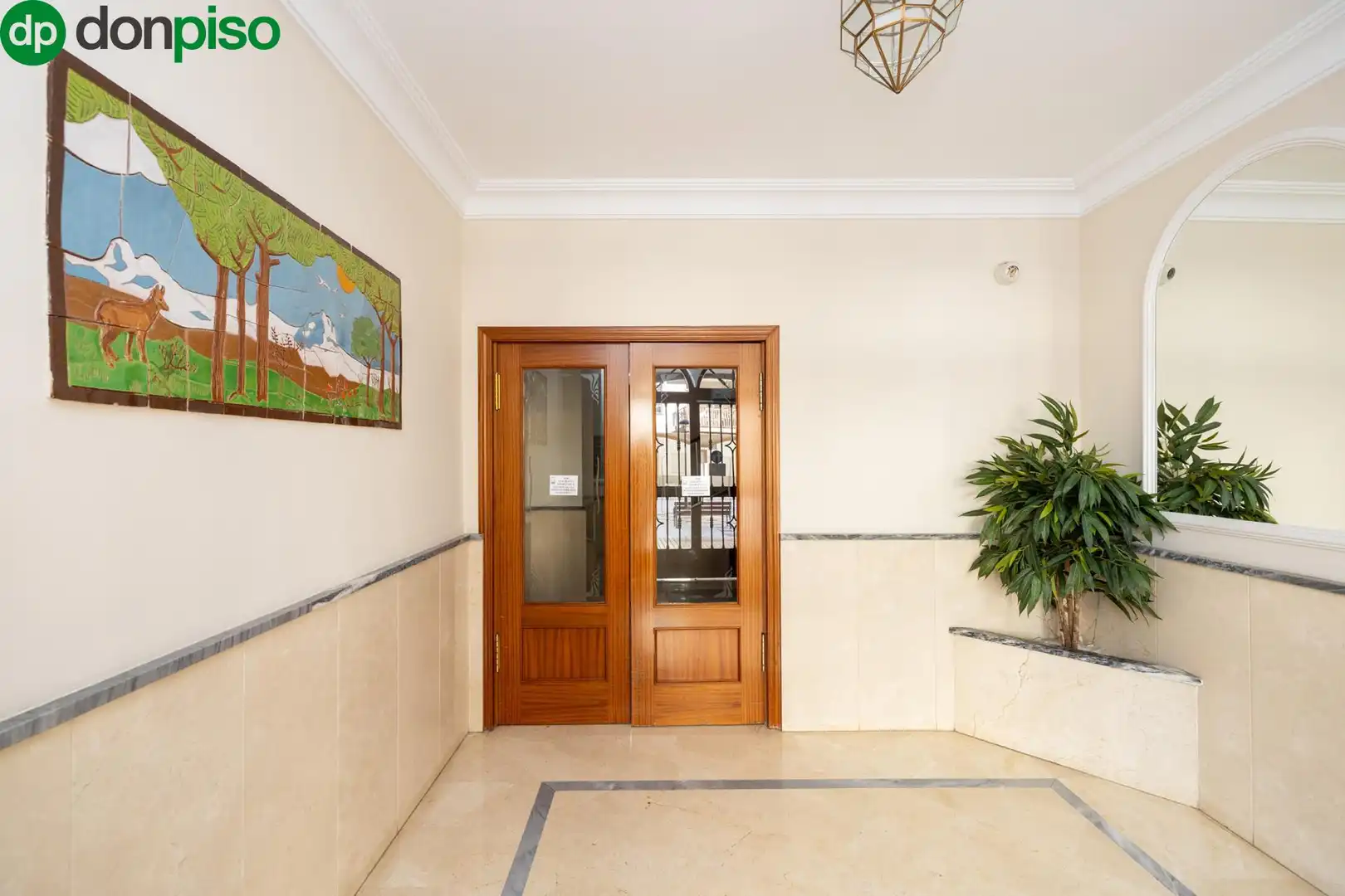 Flat for sale in Granada  with Alarm
