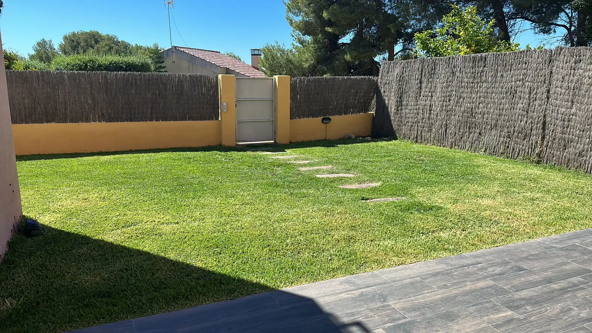 Casa a schiera con piscina in affitto a Passatge de l'Abellarol, imagen 6