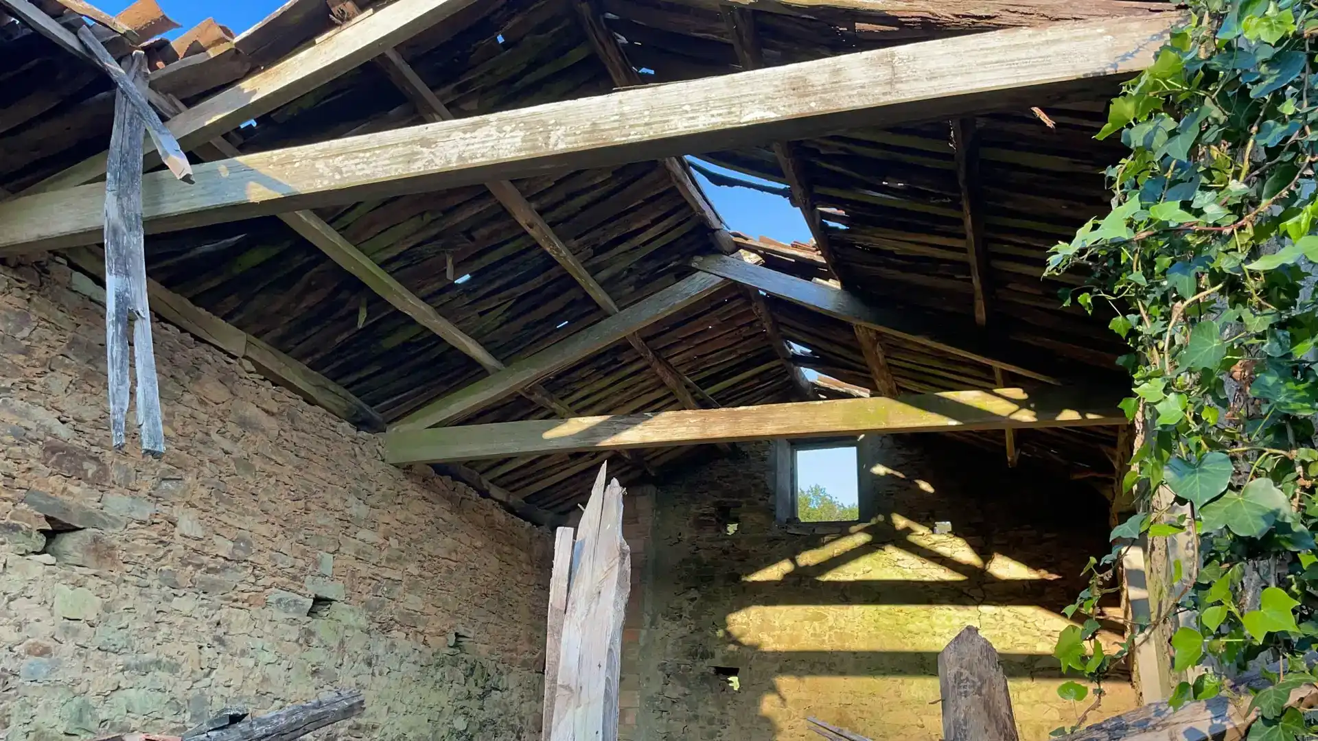 Vista exterior de Finca rústica en venda en Touro