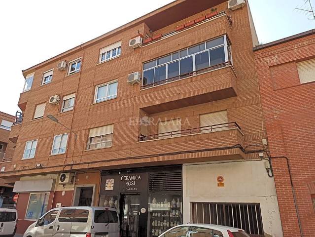 Garaje en Venta en Calle Oropesa en Tres Olivos - La Piedad