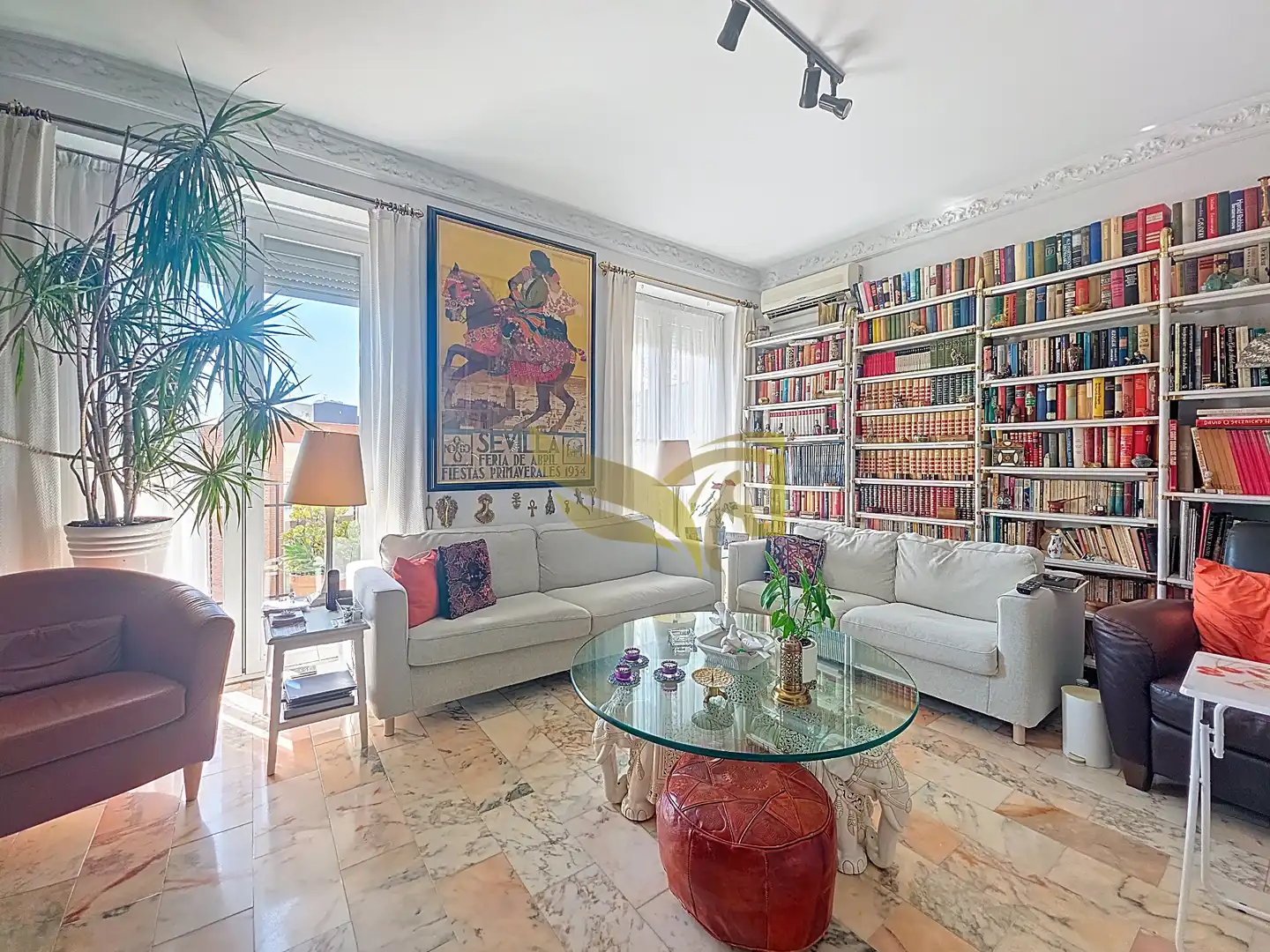Sala d'estar de Àtic en venda en Madrid amb Aire condicionat, Calefacció i Jardí privat