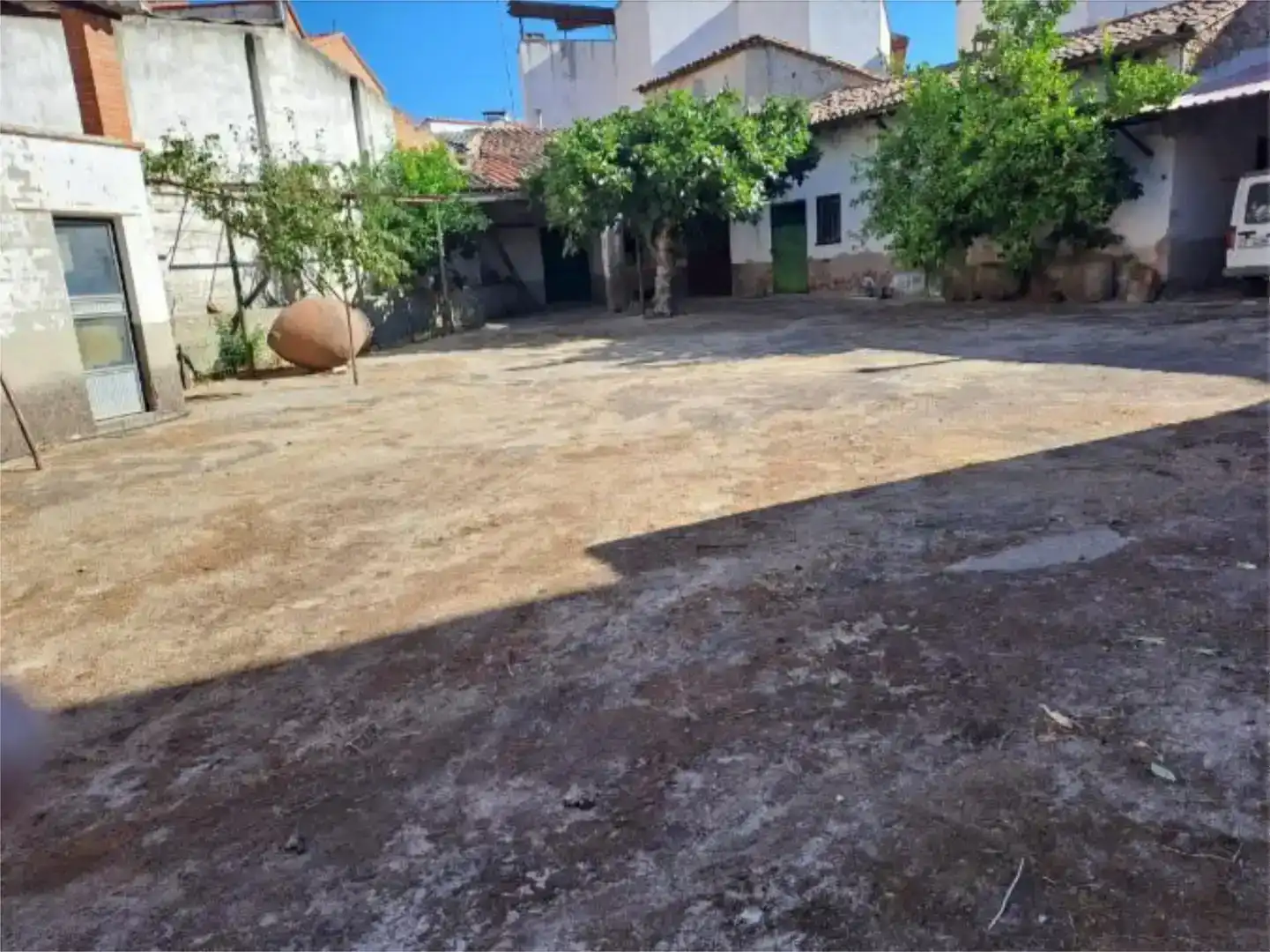 Pis en venda en Navalcán amb Jardí privat, Traster i Moblat