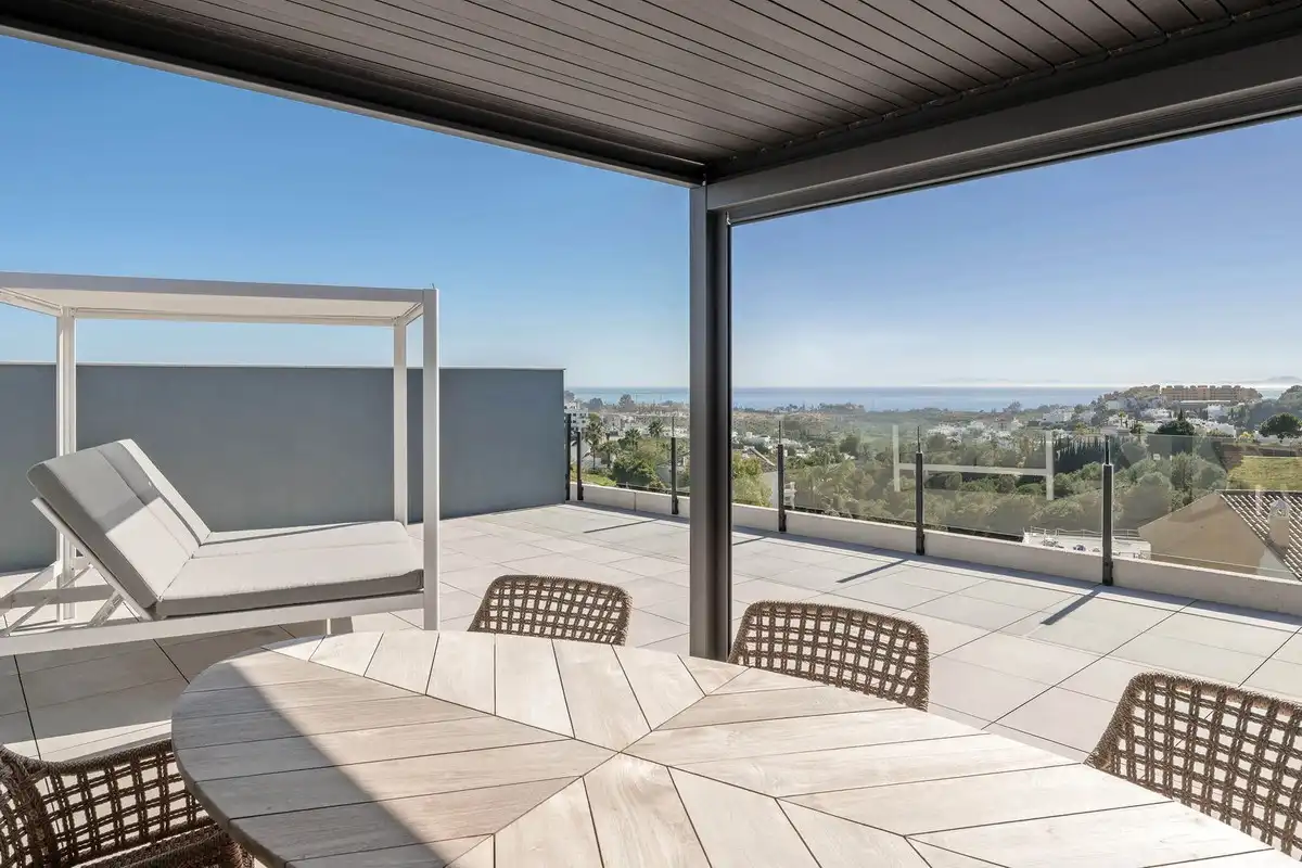 Penthouse with pool for sale in Selwo, imagen 18