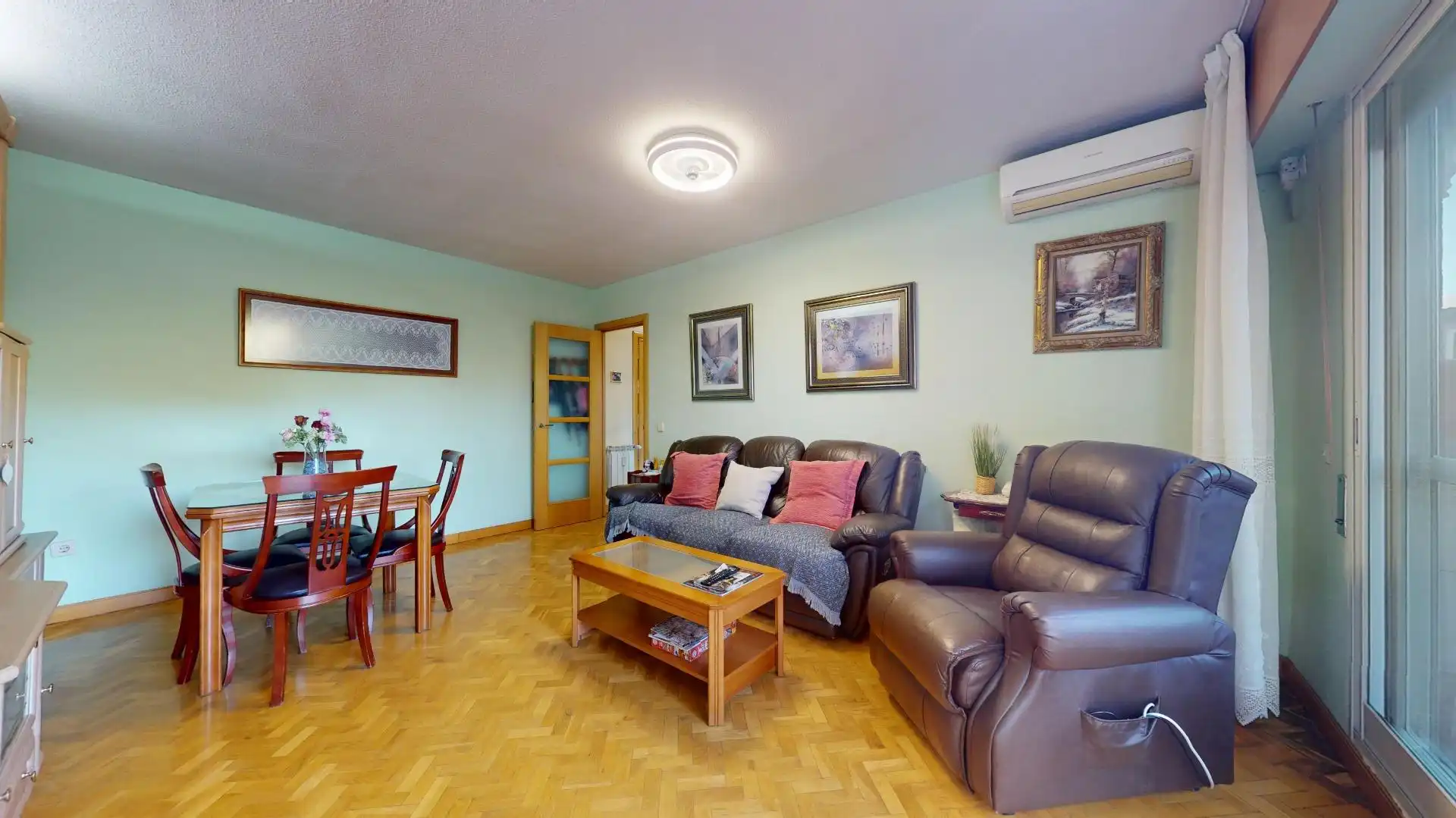 Living room of Flat for sale in Leganés  with Air Conditioner, Heating and Terrace