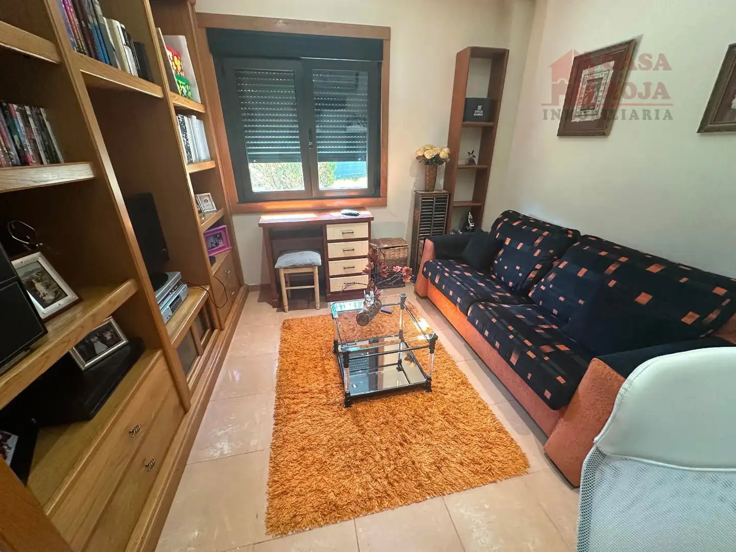 Sala d'estar de Casa o xalet en venda en Cangas  amb Calefacció, Terrassa i Traster