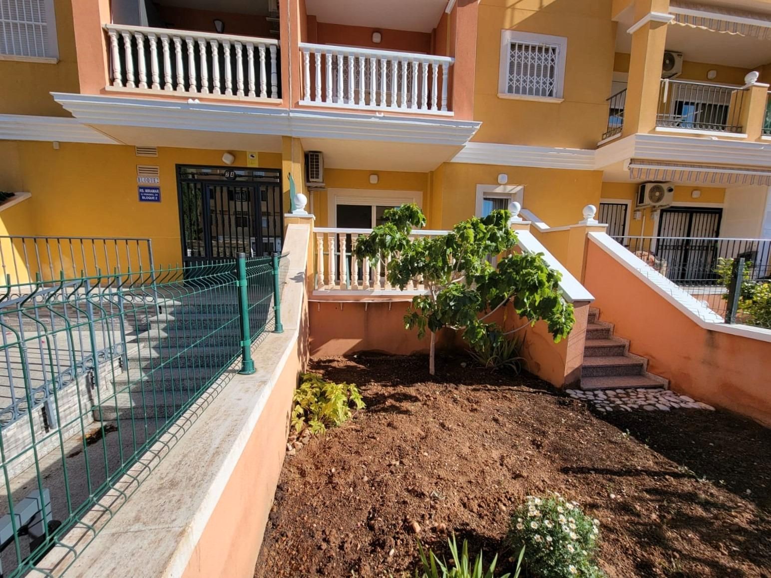 Jardí de Apartament en venda en Torrevieja amb Aire condicionat, Jardí privat i Terrassa