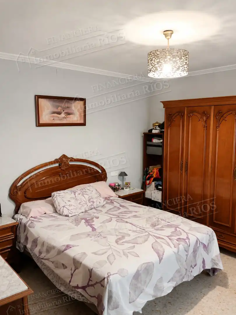 Dormitori de Casa o xalet en venda en Alcalá de Guadaira amb Aire condicionat i Terrassa