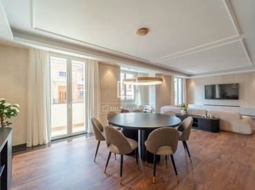 Piso con balcón en venta en Ciutat Vella