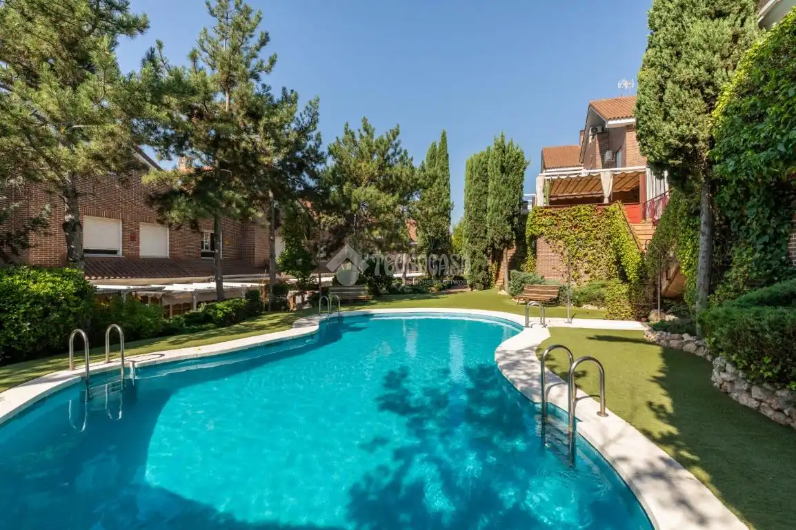 Swimming pool of Detached homes for sale in Majadahonda  with Heating and Terrace