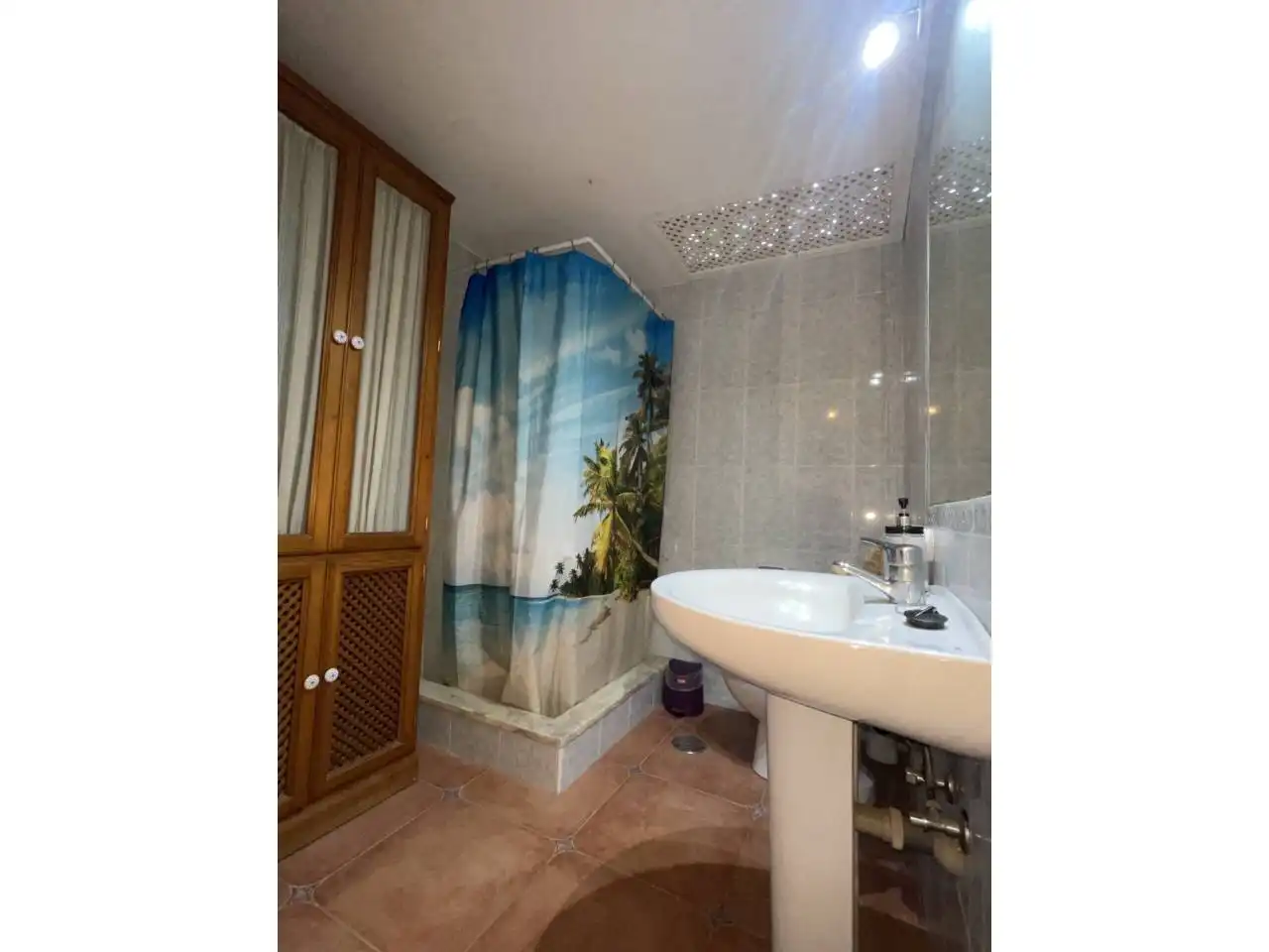 Bany de Finca rústica en venda en Estepona amb Aire condicionat, Calefacció i Jardí privat