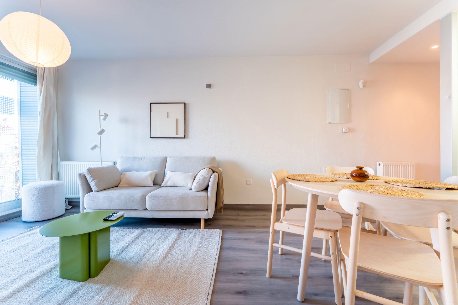 Living room of Flat for sale in  Madrid Capital  with Terrace and Storage room