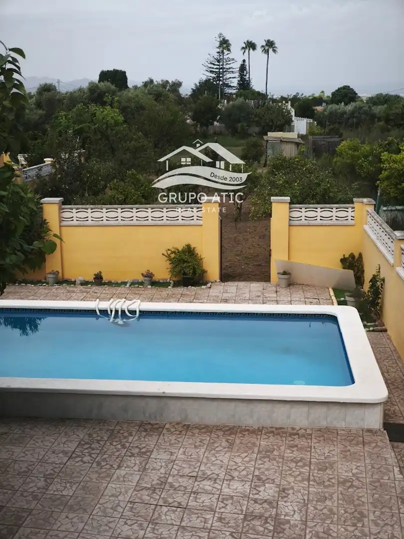 Piscina de Casa o chalet en venta en Burriana / Borriana con Aire acondicionado, Calefacción y Jardín privado