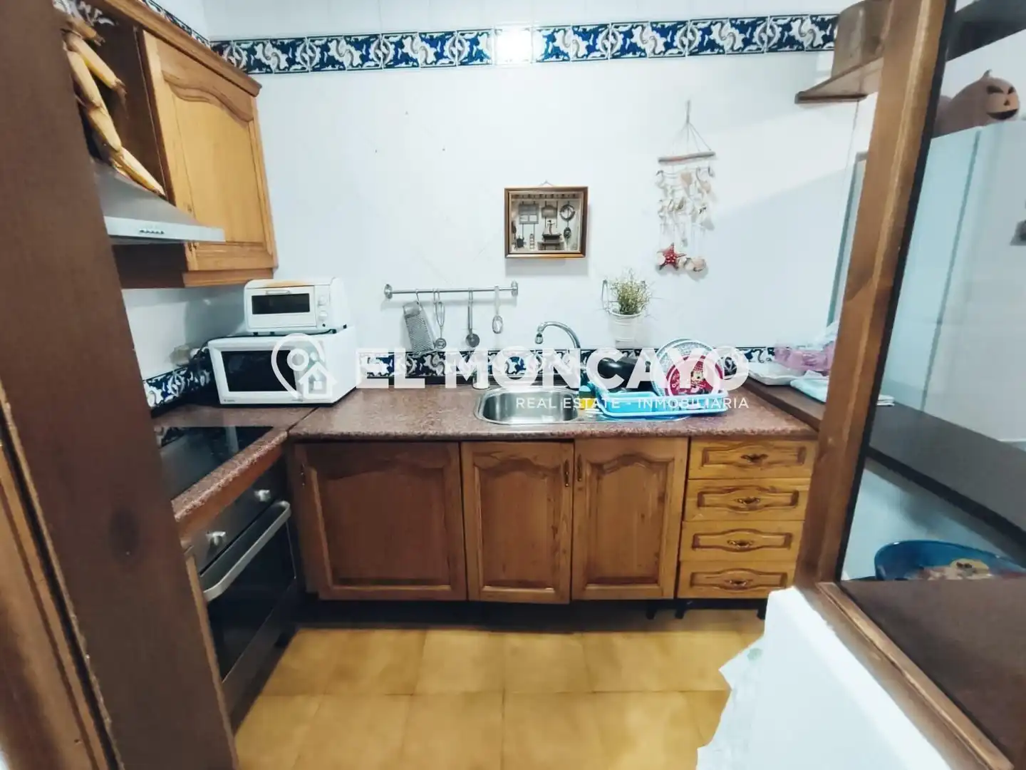 Cuina de Casa adosada en venda en Guardamar del Segura amb Terrassa, Traster i Moblat