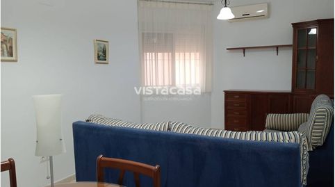 Foto 3 de Casa adosada de alquiler en Mairena del Alcor, Sevilla
