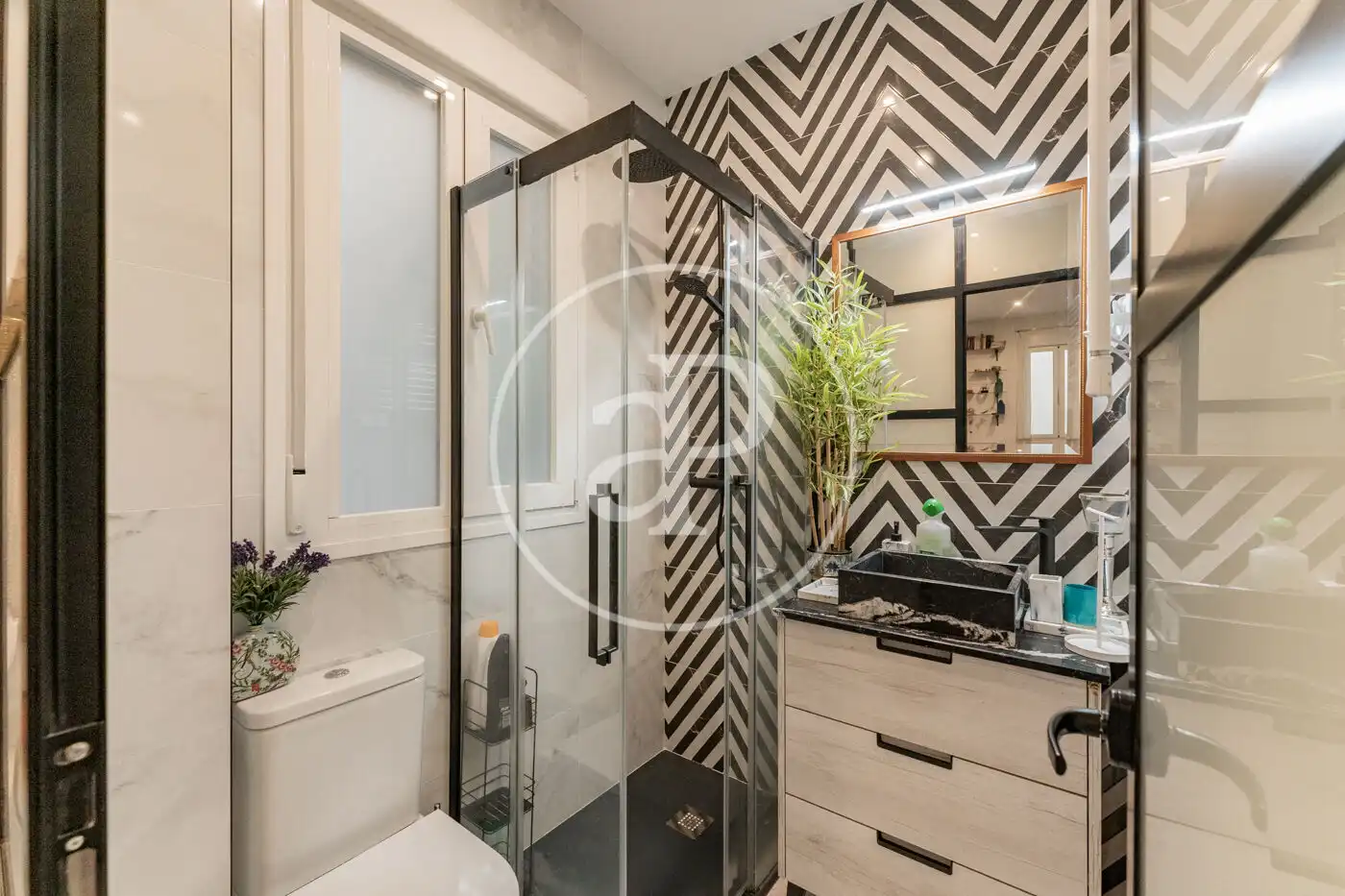 Baño de Piso en venta en Madrid con Calefacción y Amueblado