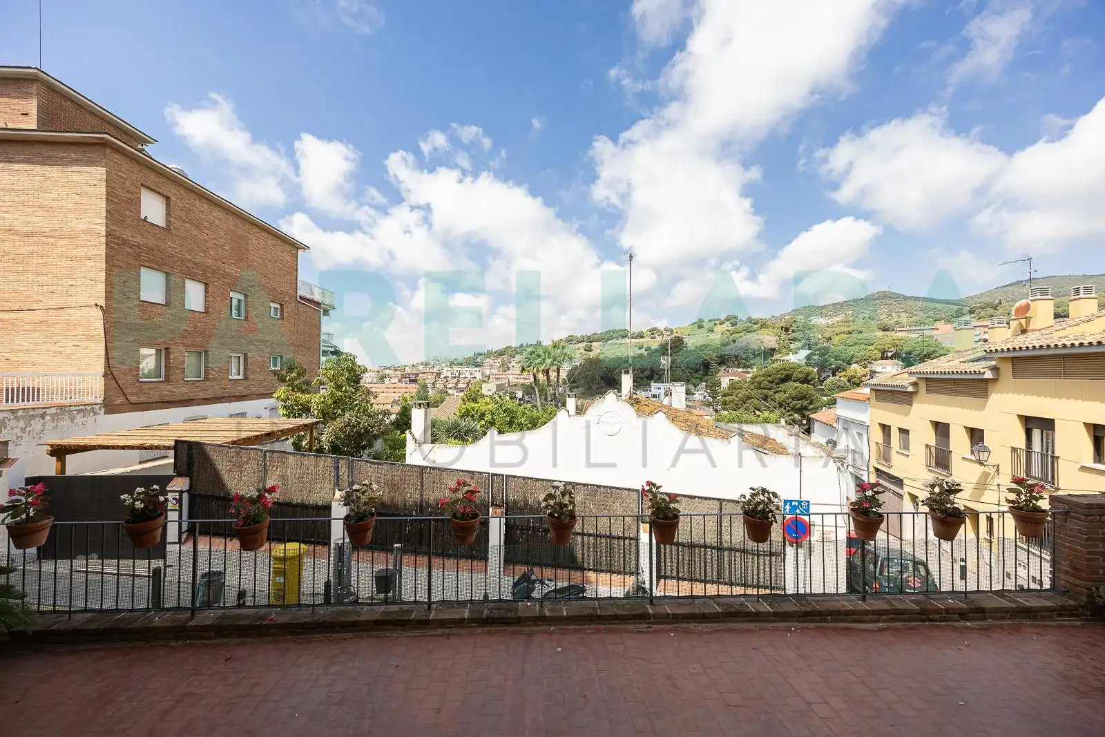 Vista exterior de Piso en venta en Tiana con Aire acondicionado, Calefacción y Terraza