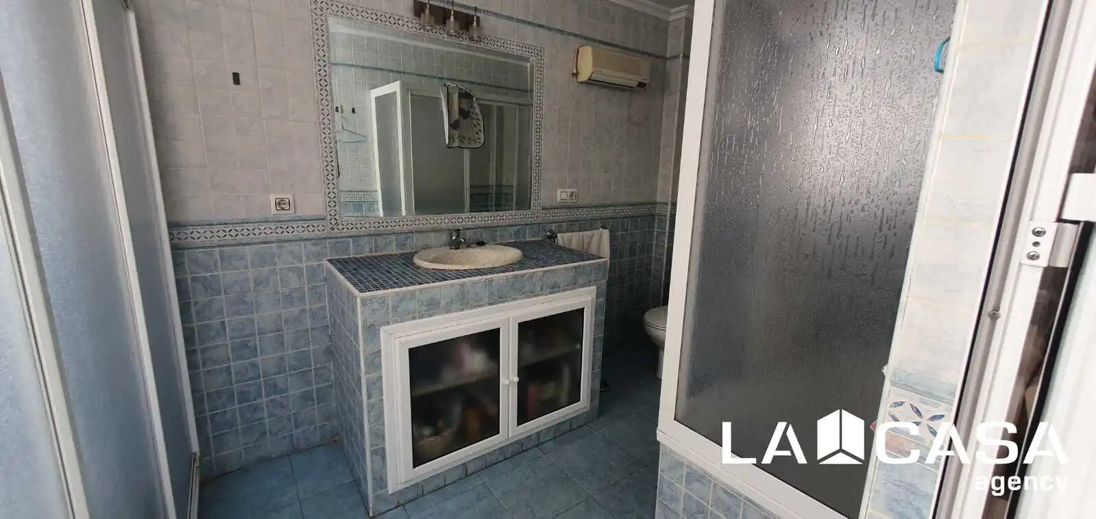 Baño de Casa o chalet en venta en Dos Hermanas con Aire acondicionado y Terraza