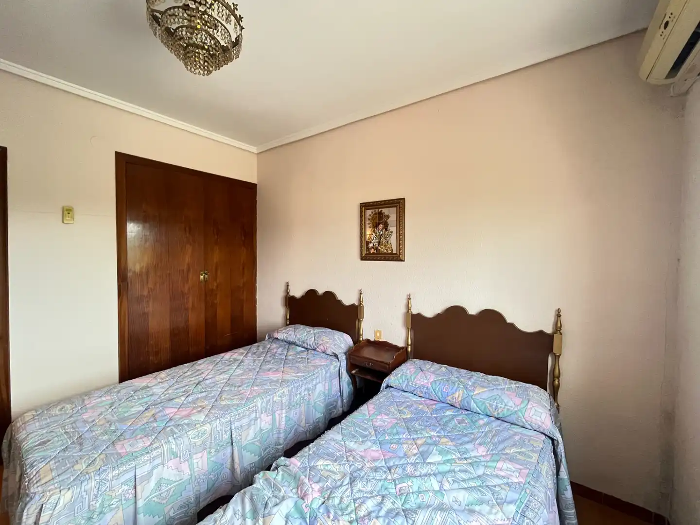Habitación de Casa o chalet en venta en Sagunto / Sagunt con Jardín privado, Terraza y Trastero
